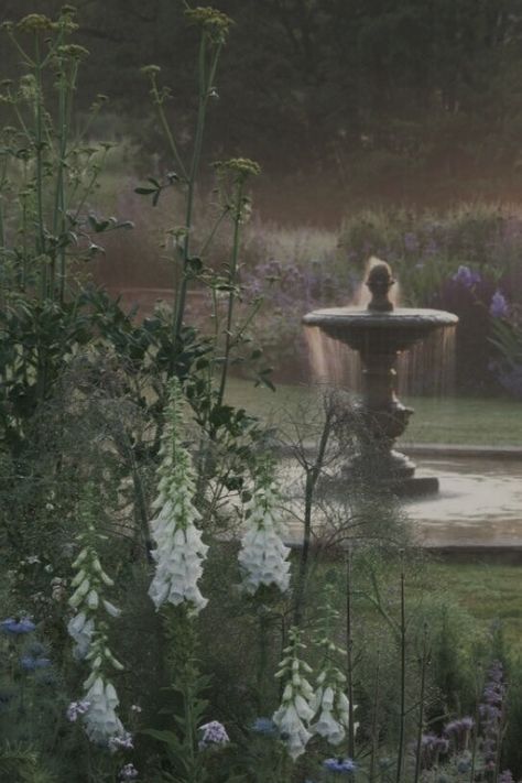 Royal Fairytale Aesthetic, Royal Garden Aesthetic Dark, Royal Nature Aesthetic, Nature Romanticism Aesthetic, Fairy Fountain Aesthetic, Queen Of Nature Aesthetic, Garden Fantasy Aesthetic, Fountain Aesthetic Dark, Garden Fountain Aesthetic