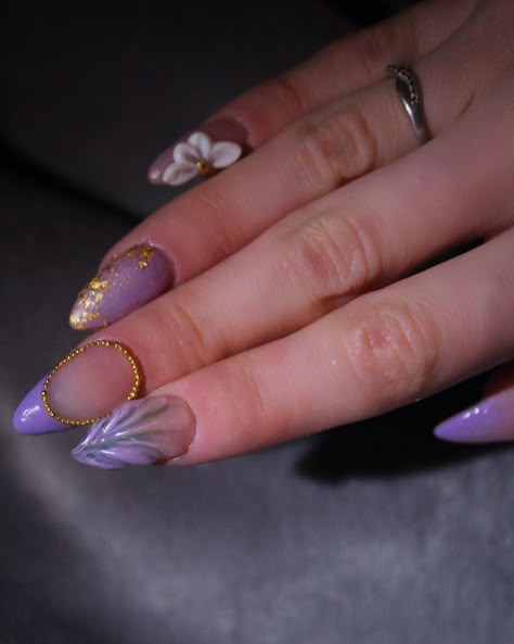 Rapunzel Acrylic Nails, Rapunzel Nail Ideas, Rapunzel Nail Designs, Tangled Theme Nails, Rapunzel Themed Nails, Tangled Nails Acrylic, Tangled Nails Disney, Tangled Themed Nails, Tangled Rapunzel Nails