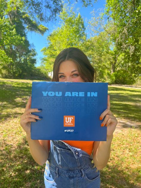 College Bound Photoshoot, Getting Accepted To College Pictures, College Acceptance Instagram Post, College Announcement Pictures Instagram, Commitment Photos College, Uf Acceptance, Senior Pics College Shirt, College Announcement Photoshoot, College Reveal Picture