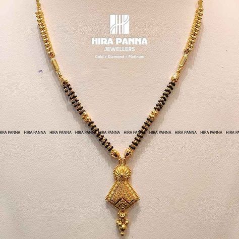 Gold Jwellary Design Necklaces, 16 Grams Gold Necklace Designs, Small Chains Gold, Chain Designs Gold, Gold Set Design, Indian Gold Necklace Designs, Mangalsutra Chain, 22k Gold Necklace, Black Beads Mangalsutra