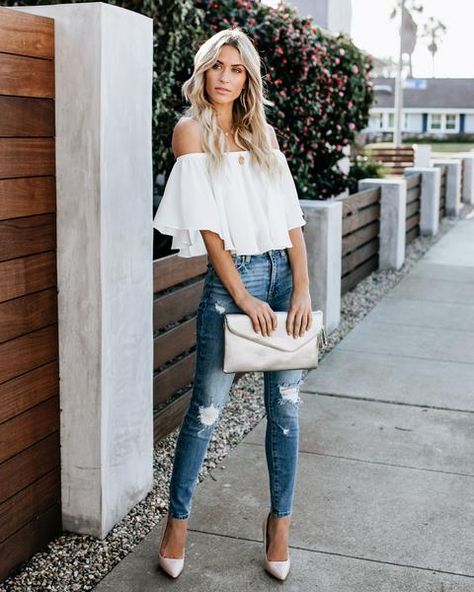 Slow Kiss Off The Shoulder Top - White Off Shoulder Top Outfit Casual Jeans, Off Shoulder Blouse Outfits, Off Shoulder Crop Top Outfit, Polynesian Outfits, Usmc Graduation, Off The Shoulder White Top, Off The Shoulder Top Outfit, Shoulder Tops Outfit, Simple Spring Outfits