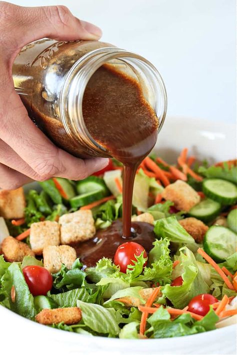 Balsamic Dressing Recipe, Creamy Balsamic Dressing, Easy Cocktail Recipes, Family Dinner Ideas, Meat Salad, Easy Cocktail, Balsamic Dressing, Cocktail Recipes Easy, Dessert Salads