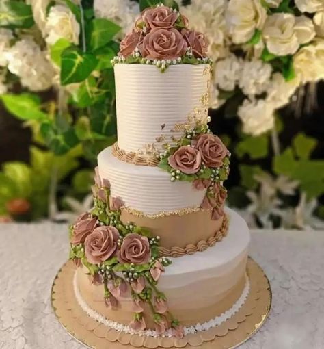 Engagement Cake Images, Sparkly Wedding Cakes, Wedding Cake Peach, 3 Tier Wedding Cake, Tiered Cake Design, Fondant Cake Designs, Cake Show, Wedding Cake Ideas, Dream Wedding Cake