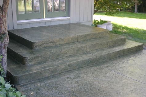 Porch Steps With Landing, Porch Steps With Railing, Steps With Railing, Porch Steps Ideas, Front Yard Walkway Ideas, Cement Stairs, Concrete Front Steps, Cement Steps, Concrete Front Porch