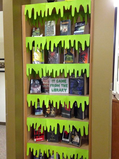 Librarian on Display: October: Halloween Slime Display Fall Library Displays, School Library Book Displays, Library Halloween, Halloween Library, Halloween Classroom Decorations, School Library Decor, Library Signage, Halloween Slime, School Library Displays