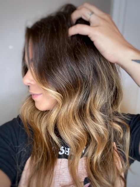 How To Get Beachy Waves For Long Hair, Easy Beach Waves Long Hair, Bent Waves Hair, Beachy Wave Tutorial, How To Make Loose Waves, Be Achy Waves Medium Hair, Beach Wave Tutorial Long Hair, How Do I Curl My Hair Beachy Waves, Diy Beach Waves With Flat Iron