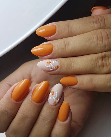 Orange Nail Art, Unghie Sfumate, November Nails, Fall Gel Nails, Orange Nails, Autumn Nails, Floral Nails, Flower Nails, Trendy Nails