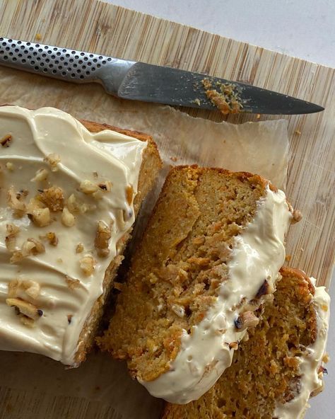 How To Make Carrot Cake, Autumn Healthy Recipes, Carrot Cake Aesthetic, September Baking, Cake In Cup, Carrot Cake Healthy, Recipes Carrots, Carrots Cake, September Recipes