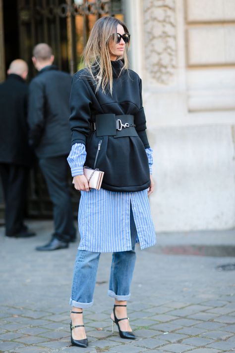 How to Pull Off the Tricky Dress-Over-Jeans Trend  - ELLE.com Wide Leg Jeans Outfits, How To Wear Belts, Street Couture, How To Wear Jeans, Dress Over Jeans, Dress Over Pants, Mode Jeans, Paris Fashion Week Street Style, Urban Street Style