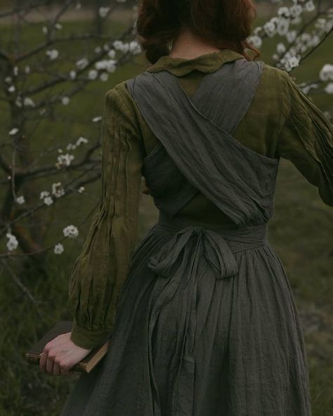 🌲🌿 Cottagecore Outfits, Fantasy Dresses, Dress Aesthetic, Fun Style, Vintage Elegant, Cosplay Ideas, Fantasy Clothing, Mode Vintage, Looks Vintage