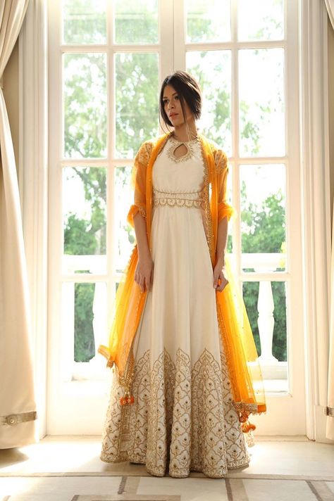 white and yellow anarkali White Anarkali, Salwar Kamiz, Designer Anarkali, Indian Gowns Dresses, Indian Gowns, Party Kleidung, Indian Wedding Outfits, Manish, Lehenga Designs