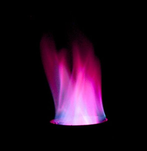 Purple pink fire Pink Fire Aesthetic, Fire Gemstones, How To Make Purple, Colored Fire, Lava Girl, Pink Flames, Potassium Chloride, Tiefling Bard, Flame Test