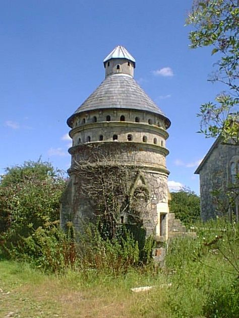 Dovecote Rome Gardens, Dove Cote, Garden Follies, Mountain Garden, Dove House, Pigeon House, Environment Reference, Hillside House, Cabin House