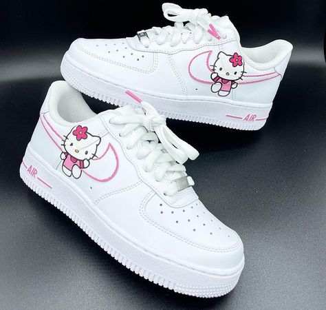 Hello Kitty Airforce, Cute Hello Kitty Shoes, Hello Kitty Jordan 4’s, Hello Kitty Air Force 1s, Hello Kitty Sneakers, Sanrio Shoes, Hello Kitty Converse, ليلو وستيتش, Pretty Sneakers