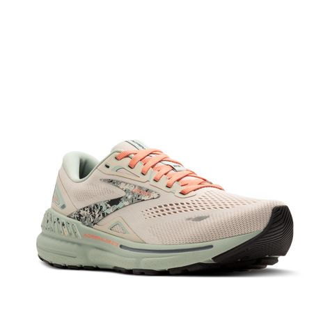 Our most-loved support shoe has a better-than-ever midsole. Brooks Womens Shoes, Runners Outfit, Cushioned Running Shoes, Brooks Adrenaline, Brooks Running Shoes, Brooks Running, Brooks Shoes, Fashion Toys, Road Running