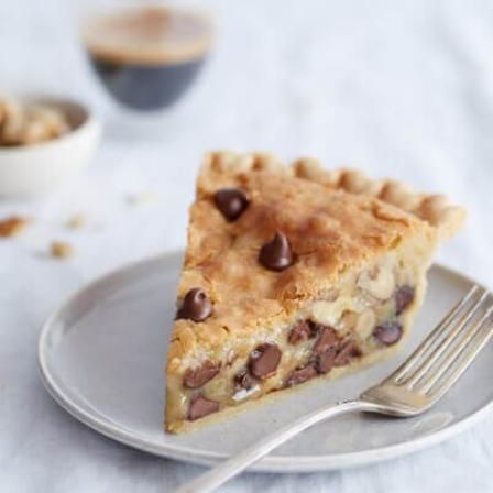 NESTLÉ® TOLL HOUSE® Chocolate Chip Pie | TOLL HOUSE® Nestle Toll House Chocolate Chip Pie, Toll House Chocolate Chip Pie, Chocolate Chip Pan Cookies, Tollhouse Chocolate Chip Cookies, Chocolate Chip Pie, Toll House Chocolate Chip, Toll House, Pie Dessert, Vanilla Ice