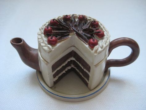 Teapot Cake, Teapot Collection, Cute Teapot, Novelty Teapots, Teapots Unique, Clay Teapots, Ceramic Teapot, Teapots And Cups, Ceramics Ideas Pottery