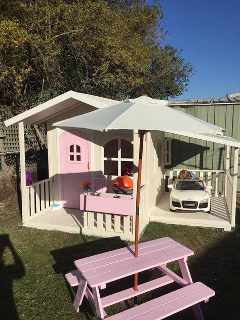 House With Car, Kids Play House, Exterior Landscaping, Kids Cubby Houses, Kids Cubbies, Play Area Backyard, Backyard Kids Play Area, Car Port, Backyard Playhouse