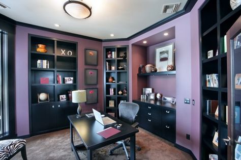 26 Modern Chic Interior Decor Ideas Purple Office Ideas, Office Sanctuary, Purple Home Office, Office Addition, Purple Office, Eclectic Contemporary, Addition Ideas, Contemporary Home Office, Purple Rooms