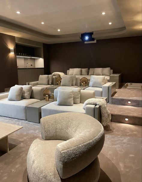 Other Rooms In The House, Luxurious Home Cinema, Dream Cinema Room, Basement With Theater Room, Rich Rooms Dream Houses, Movie Room In Bedroom, Movie Rooms In House Modern, Luxury Movie Room Aesthetic, Modern Movie Room Ideas