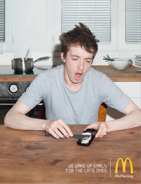 McDonald's: Smartphone Slice of Life  This ad gives a realistic feel to being so tired and needing to do things so much that you'll.... accidentally butter your phone. Candy Ads, Brand Poster, Mc Donald's, Brand Aesthetic, Mc Donald, Ad Of The World, Creative Advertising Campaign, Publicidad Creativa, Funny Ads