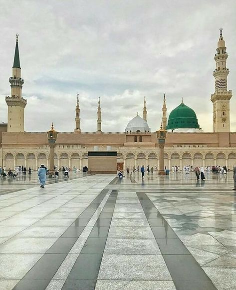 The Greatest Holy place #Madina#ROZA E RASOOL(SAW)#MUSLIMS#PEACEFUL#UMMATI#THANKS FOR ALLAH Roza Mubarak Pics, Nature, Roza E Rasool Image, Roza Mubarak Madina, Madina Photo, Roza Rasool, Masjid Al Nabawi, Makka Madina, Madina Shareef