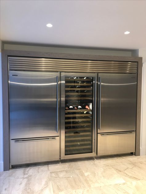 Huge Kitchen Fridge, Luxury Refrigerator Kitchen, 2 Fridges In Kitchen, Luxury Fridge, Luxury Refrigerator, Built In Fridge, Built In Kitchen Appliances, Luxury Kitchen Ideas, Kitchen Appliances Luxury