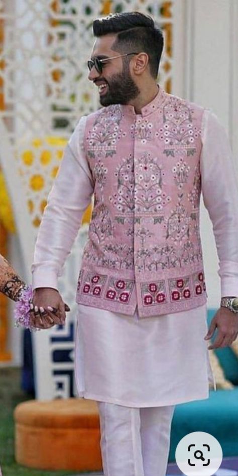 Kothi Kurta Men, Gents Kurta Embroidery Design, Fingers Mehndi Designs, Traditional Indian Mens Clothing, Fingers Mehndi, Mehndi Designs Easy, India Fashion Men, Indian Wedding Suits Men, Waistcoat Top