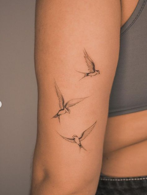 Hummingbird Tattoo Side Ribs, Birds On Ribs Tattoo, Fine Line Swallow Tattoo, Delicate Bird Tattoo, Sunbird Tattoo, Small Tattoo Between Breast, Rollie Pollie Tattoo, Bird Memorial Tattoo, Bird Tattoo Behind Ear