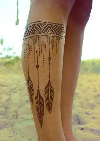 Cherokee Tattoos, Leg Band Tattoos, Indian Feather Tattoos, Native American Tattoos, Native Tattoos, Feather Tattoo Design, Geniale Tattoos, Leg Tattoos Women, Indian Tattoo