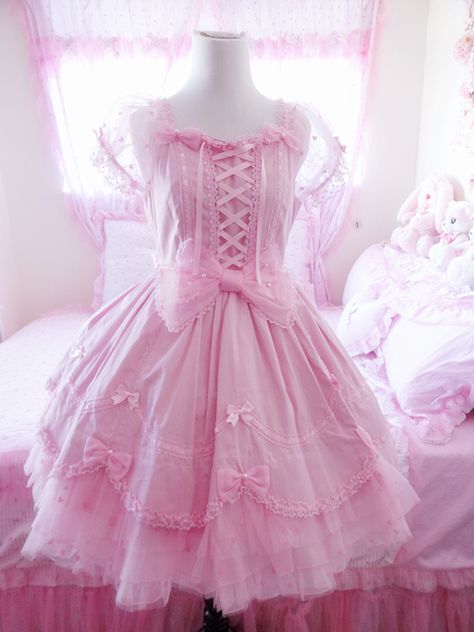 Lolita Outfits, Frilly Dresses, Kawaii Dress, Pastel Fashion, Dream Doll, Kawaii Fashion Outfits, My Wardrobe, Sweet Lolita, Mode Inspo