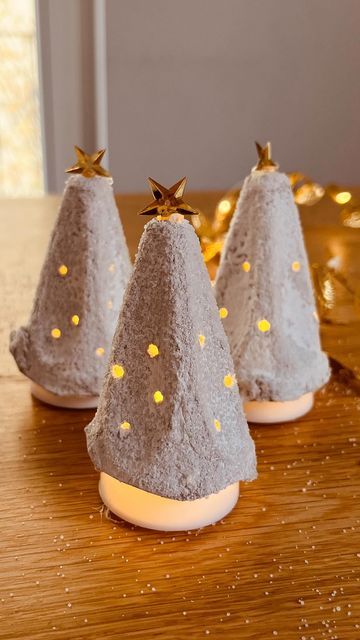 Led Tea Light Crafts, Egg Carton Crafts Christmas, Egg Carton Christmas Tree, Christmas Egg Carton Crafts, Egg Cartons Craft, Egg Carton Christmas Crafts, Egg Carton Christmas, Hot Glue Crafts, Hygge Diy