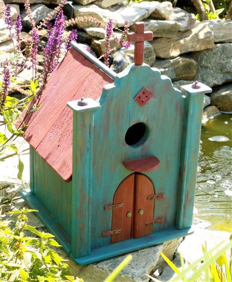 Church Birdhouses, Fancy Birdhouses, Mexican Bird, Cool Bird Houses, Birdhouse In Your Soul, Backyard Birds Sanctuary, Homemade Bird Houses, Bird Houses Ideas Diy, Beautiful Birdhouses