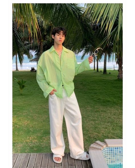 It is very transparent price versus quality is not justified Korean Outfits Men, Korean Men Fashion, Korean Fits, Jeans Outfit Men, White Jeans Men, White Jeans Outfit, Trendy Boy Outfits, Old Outfits, Hermes Men