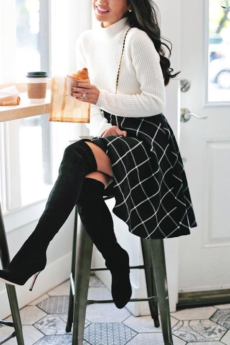 Winter Business Outfits, Winter Skirt Outfit, Stylish Work Outfits, Stil Inspiration, Ținută Casual, Modieuze Outfits, Cute Fall Outfits, Plaid Skirt, 가을 패션