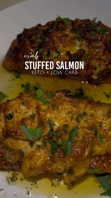 Ebony Cierra | Keto + Low Carb on Instagram: "✨ CRAB STUFFED SALMON ✨ The KETO way! This meal is super quick and easy to prepare! You can either air fry it or bake it! I personally like air frying it because it’s crispier, but both are phenomenal! Which one do you think looks better? #crabstuffedsalmon #stuffedsalmon #ketosalmon #salmonrecipe #salmon #ketodinner" Stuff Salmon, Crab Stuff Salmon Recipes, Crab Stuffed Salmon, Stuffed Salmon, Seafood Meals, Seafood Dish Recipes, Crab Stuffed, Baked Salmon Recipes, Crab Recipes