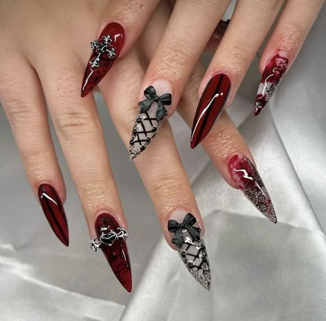 Dark Valentine Nails Designs, Vampire Nails Coffin Shape, Dark Valentine’s Day Nails, Glow In The Dark Valentines Nails, Gothic Style Nails, Goth Valentine Nails, Valentines Nails Goth, Goth Coquette Nails, Valentines Goth Nails