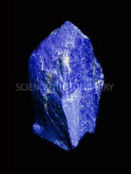 Lapis lazuli, a rare, deep blue gemstone Spirit Connection, Lapis Lazuli Crystal, Geology Rocks, Crystals Stones, Beautiful Stones, Lapis Lazuli Stone, Beautiful Rocks, Mineral Stone, Minerals And Gemstones