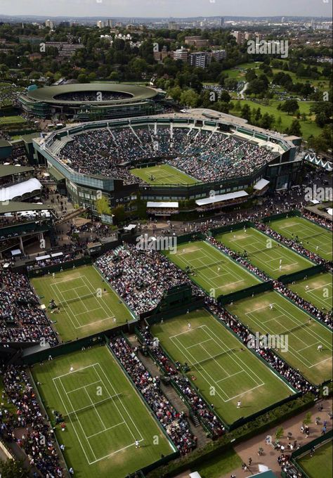 All England Lawn Tennis & Croquet Club, founded 1868. Wimbledon, the oldest (since 1877) & most pretigous tournament in the world, is one of the 4 Grand Slam tournaments. The Club contains 18 tournament grass courts, 8 American clay courts, 2 acrylic courts & 6 indoor courts. Wimbledon Tennis Courts, American Clay, Grand Slam Tennis, London Accommodation, Wimbledon Tennis, London Attractions, Lawn Tennis, London Clubs, Kingdom Of Great Britain