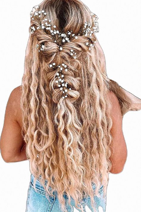 Another boho hair idea could be perfect for brides. I’m all about this for boho inspo. Save it to your board. Boho Braids Wedding Hair, Boho Bridal Hairstyles, Chic Bridal Hair, Bridal Hair Ideas, Ebay Reinstatement, Hippie Bride, Bohemian Wedding Hair, Boho Inspo, Classic Updo