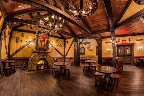 Gaston's Tavern Tavern Style Basement, Rustic Tavern Decor, Tavern Kitchen Decor, Home Tavern Ideas, Tavern Dining Room, Tavern Astethic, Old Tavern Aesthetic, Diy Tavern, Gaston Tavern