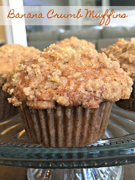 BANANA CRUMB MUFFINS - The absolute BEST Banana Muffins! Have some overripe bananas? Try this recipe! The crumb topping takes an already wonderful banana muffin over top! #BananaMuffins #Best #Easy #Recipe #Muffins #Bananas Banana Muffins Crumb Topping, Best Banana Bread Muffins Moist, Small Banana Recipes, Banana Maple Muffins, Banana Recipes Overripe Muffins, Super Moist Banana Muffins, Large Banana Muffins, Large Muffin Recipes, Jumbo Banana Muffins