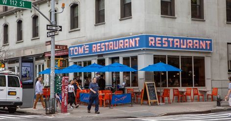 Tom's Restaurant is a real, classic NYC diner whose owner has only watched "Seinfeld" once. Kramer Seinfeld, Nyc Attractions, George Costanza, Super Bowl Commercials, Larry David, Curb Your Enthusiasm, Visiting Nyc, Big Salad, Feeling Nothing