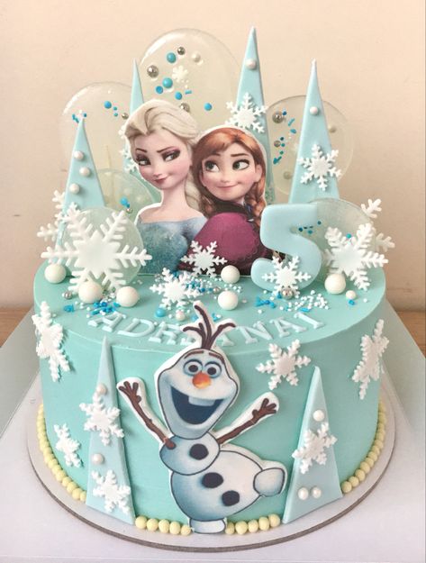 Frozen Cake Ideas One Layer, Elsa Ice Cream Cake, Frozen Cakes Ideas, Elsa Bday Cake, Disney Frozen Birthday Cake, Elsa Frozen 2 Cake, Elsa Birthday Cake Frozen, Tort Frozen, Elsa Theme Cake