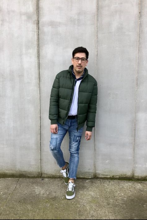 Green Vans Outfit Men, Green Vans Outfit, Vans Sk8 Hi Outfit, High Top Vans Outfit, Sk8 Hi Outfit, Olive Green Vans, Photography Street Style, Vans Outfit Men, Vans Outfits