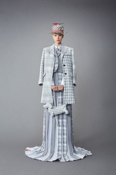 Thome Browne, Queen Fashion, Costume Institute, Live Fashion, Thom Browne, Fashion News, Celebrity Style, Fashion Show, Victorian Dress