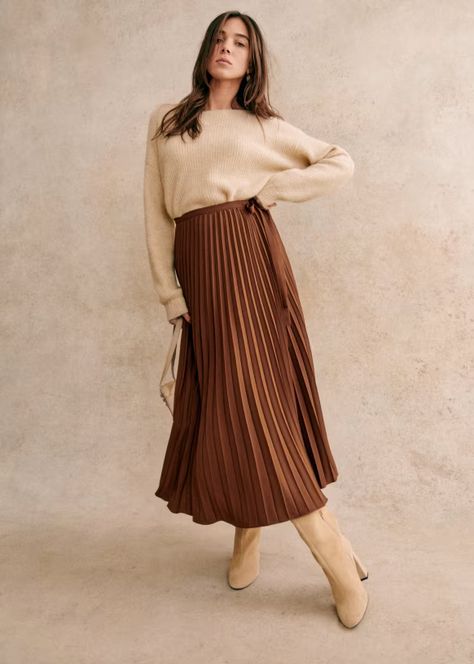 Dila Skirt - Brown - Recycled polyester - Sézane Fall Brown Skirt, Sweater Knit Skirt Outfit, Plisse Rok Outfit, Modest Skirt And Top Outfits, Brown Pleated Midi Skirt Outfit, Bronze Skirt Outfit, Caramel Skirt Outfit, Chocolate Brown Skirt Outfit, Brown Skirt Outfit Hijab