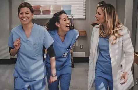 #greysanatomy #meredithgrey #lexiegrey #cristinayang #ellenpompeo #chylerleigh #sandraoh #twistedsisters Anatomy Doctor, Owen Hunt, Grey's Anatomy, Greys Anatomy, Anatomy, Favorite Character, The Sun, Sun, Grey