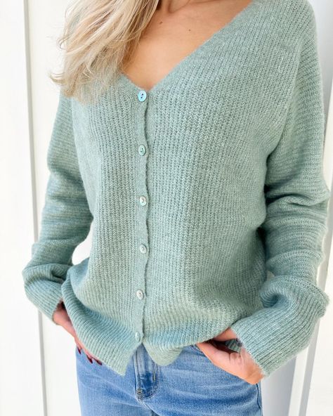 Indulge in the cozy comfort and beautiful style of our Martha Mint Cardigan. Made with the best quality knit and in a stunning dark mint color, this cardigan is the perfect addition to your wardrobe!✨ Mint Cardigan, Beautiful Style, Mint Color, Comforters Cozy, Mint, Wardrobe, Knitting, Color