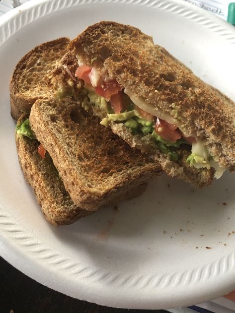 Vegetarian Sandwich Aesthetic, Avocado Sandwich Aesthetic, Sandwich Asthetic Picture, European Meals, Sandwich Aesthetic, Keto Sandwich, Healthy Sandwich, Veg Sandwich, Study Snacks